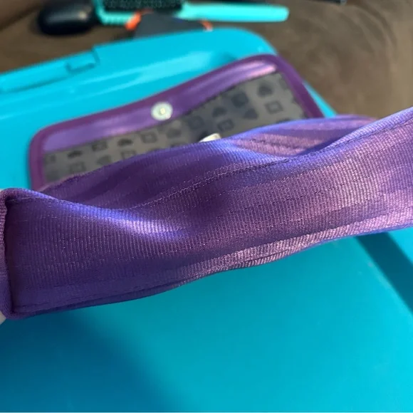 Harveys Purple Clutch - Picture 2 of 3